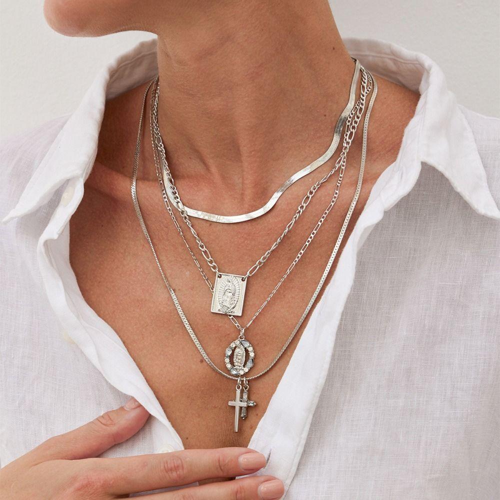 Unique Love Bowknot Beaded Necklace Punk Crystal Multilayer Pendant Necklace Choker Neck Jewelry Y2K Metal Necklace Party