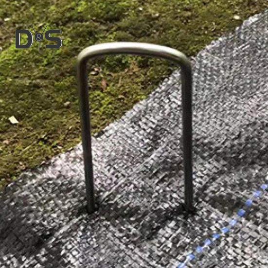 50/100 ks U-tvarovaných zemních kolíků, antikorozní zahradní piloty s těsněními, snadná instalace, opakovaně použitelné, víceúčelové pozemní piloty