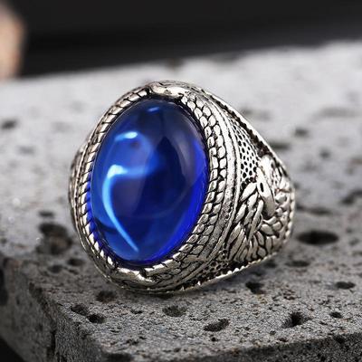 Anello da uomo ovale retrò con zaffiro: Elegante fascia aperta con intarsio galvanizzato