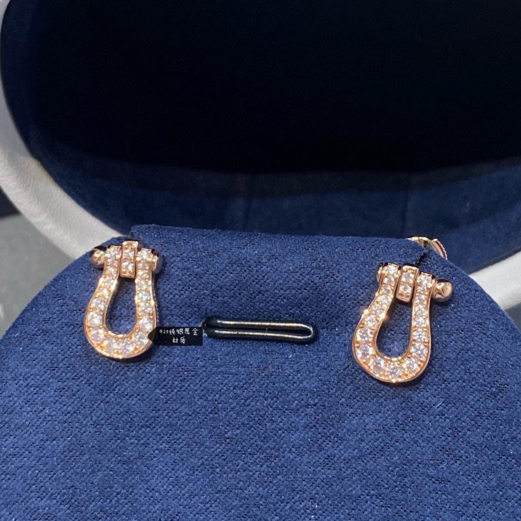 Liu Yifei Horseshoe Buckle Earrings Women'S U-Shaped 18K Gold-Plated Diamond Niche Earrings Versatile Temperament Premium Earrings