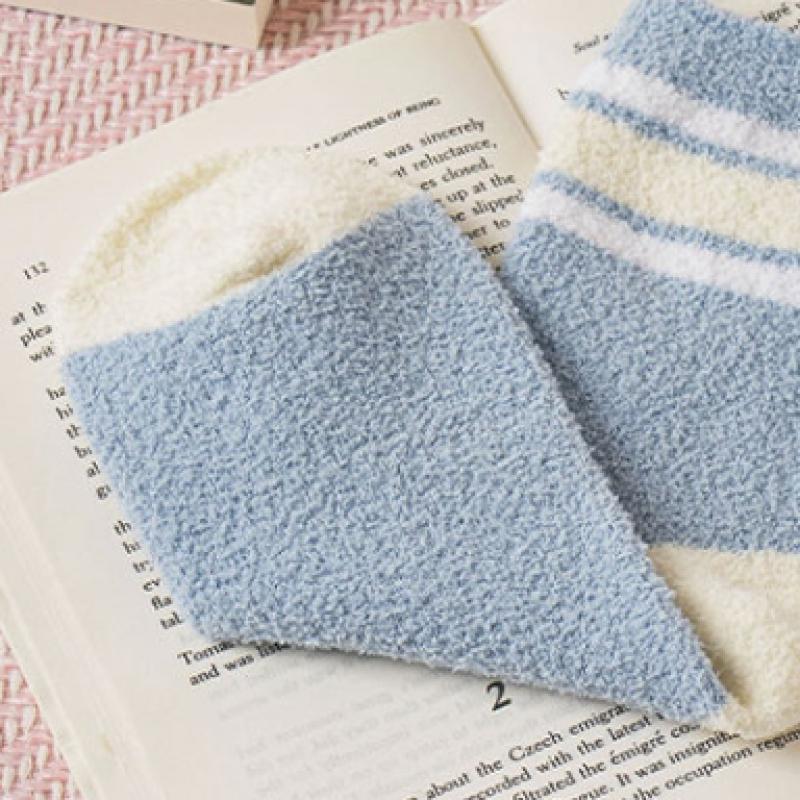 Monfoot Women S Two Tone Color Sleep SockS