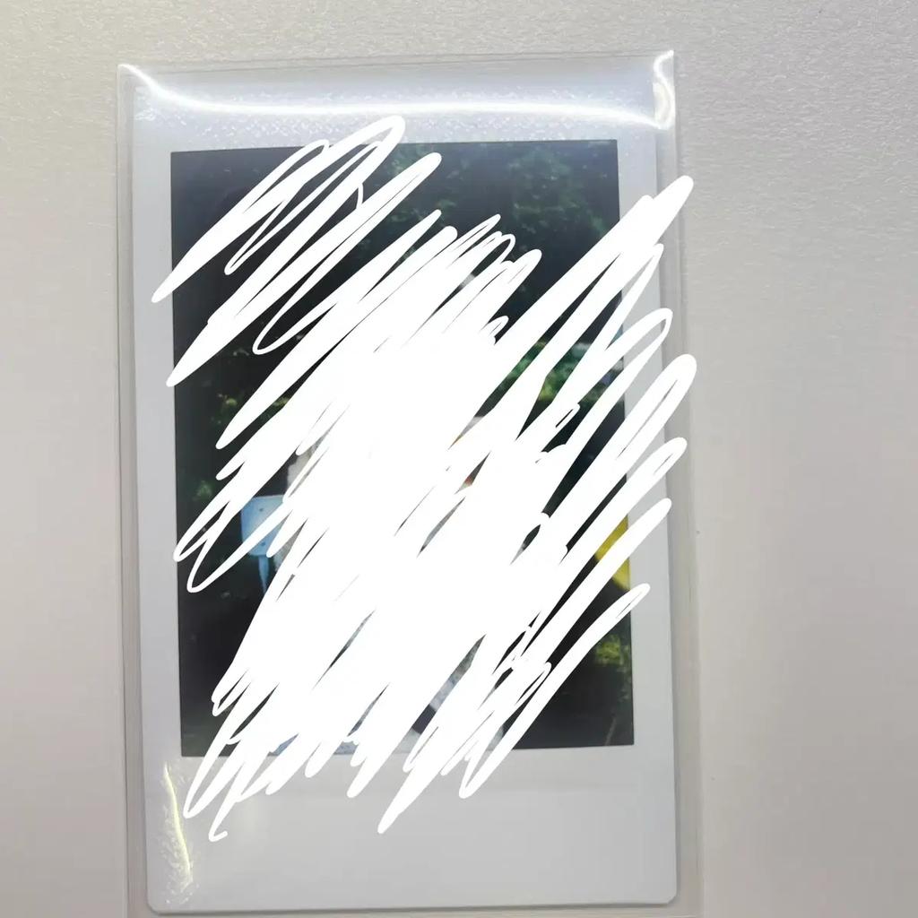 KEP1ER Soyeon's fan club first-generation autographed Polaroid photo