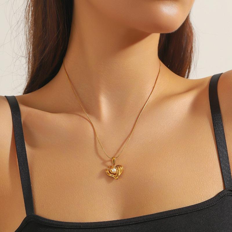 Gold Plated Snake Chain Necklace with Layered Heart and Pearl Pendant Fashion Jewelry for Women