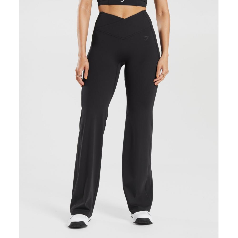 

Леггинсы GYMSHARK Crossover Regular, расклешенные, черные B5A8D BB2J XS