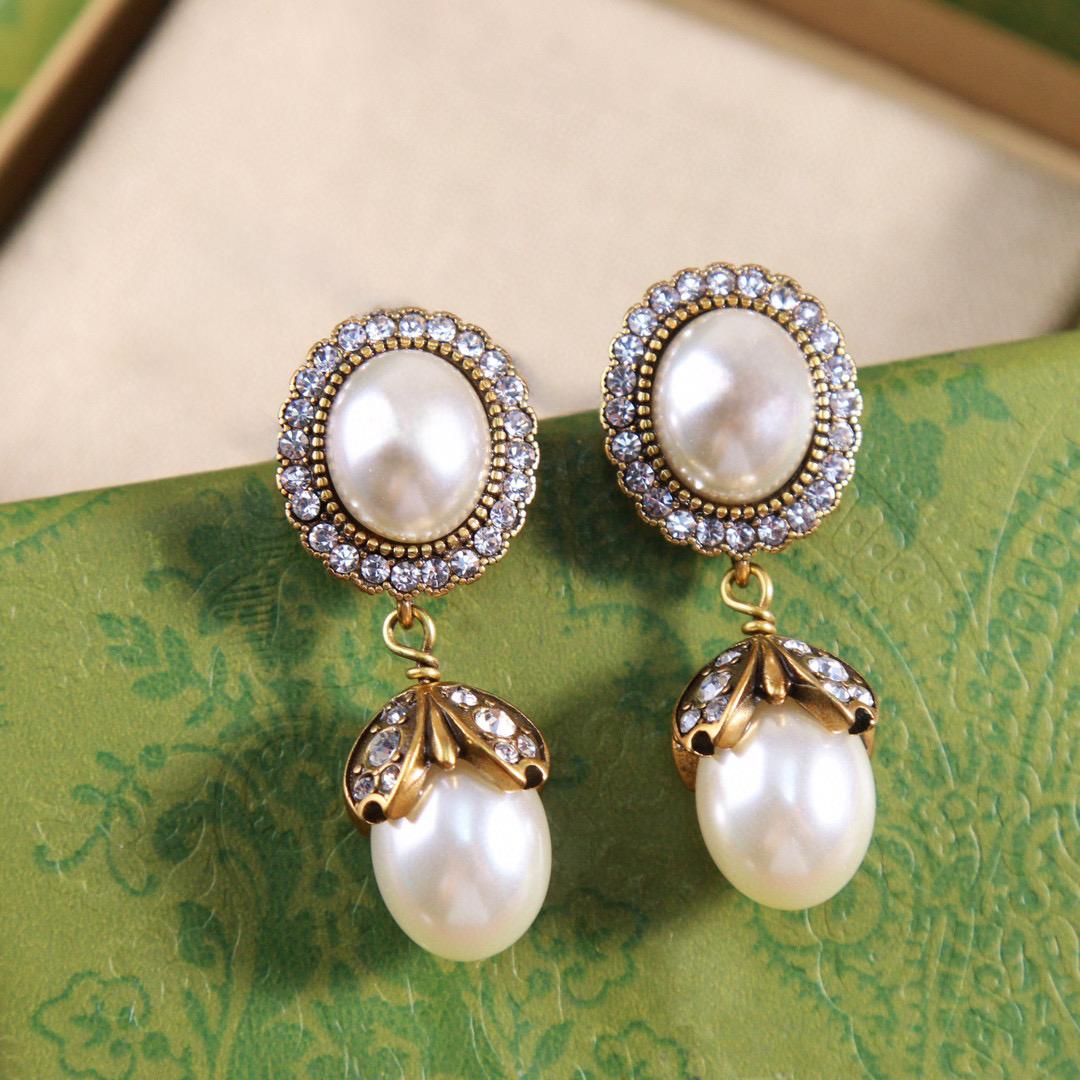 

New Hot Brand Vintage Zircon Earrings for Women Luxury Jewelry Fashion Designer Eardrop Pearl Lady Party Pink Clip Earrings бежевый