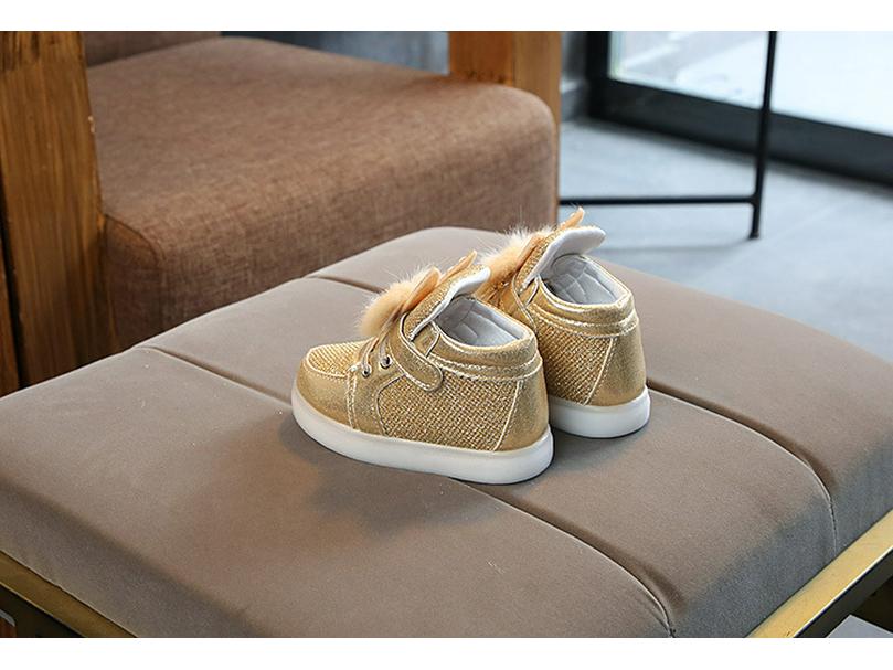 2024 Barnskor med LED-ljus - Flickors Sjufärgs Diamant Glow-skor med Tecknad Design för Vår och Höst