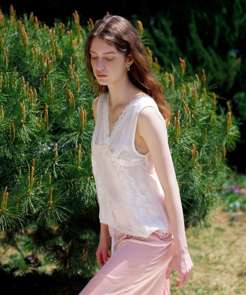 Seuleubi Erin Lace Cami Blouse_2 Color