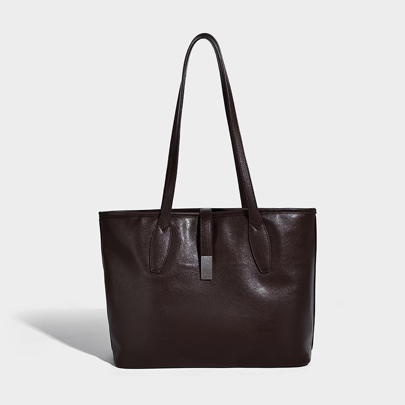 High-End Large Capacity Tote Bag for Women 2025 Early Autumn New Commuter Shoulder Bag Niche Design Fashion Large Bag