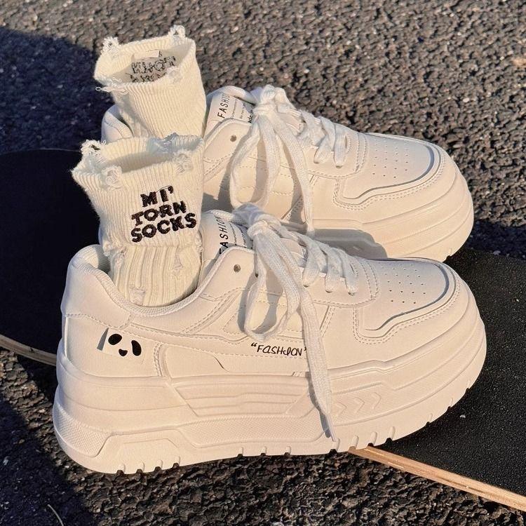 Thick-soled heightening little white shoes women's 2025 new sports and leisure shoes versatile niche shoes original board shoes