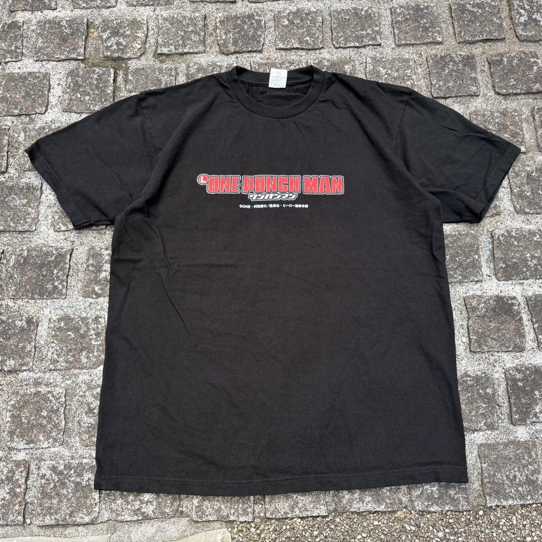 

[USED] One-of-a-kind L One Punch Man Smartro T-shirt