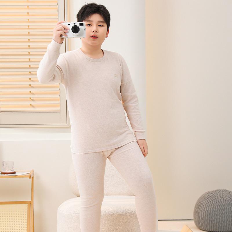 Comfy Velvet & Cotton Wear: Autumn Outfit Set for Plus-Size Kids – Warm Pajamas & Winter Base Layer