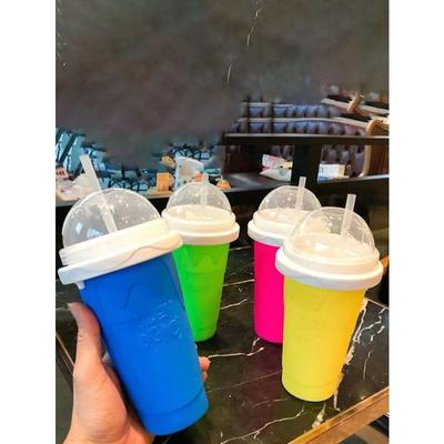 Sommer Geschütteltes Kneteisbecher Schnelle Kühlung Quick-Smoothies Eisbecher Slushy-Flasche Milchshake-Flasche Heimgetränkebecher Küchengeschirr