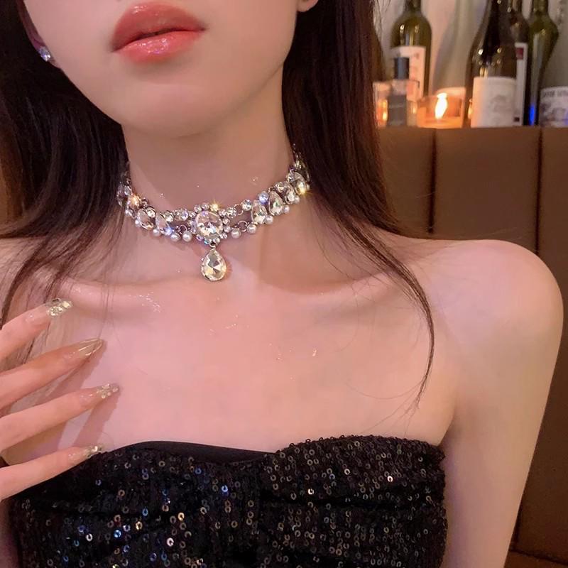Spicy Girl Tassel Pearl Necklace: Elegant, Versatile Clavicle Jewelry for Women