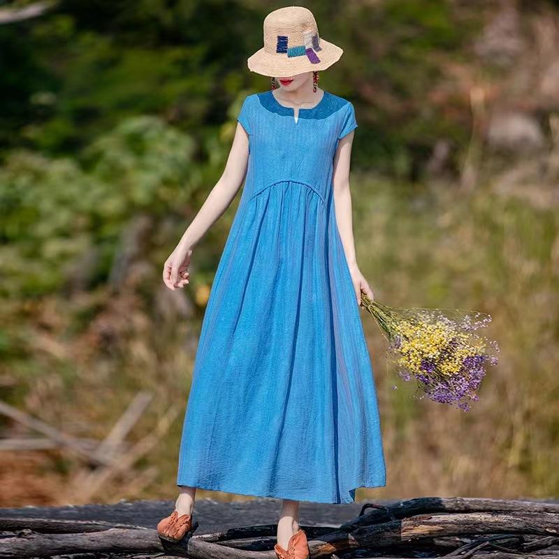 

Хлопково-льняное платье женское 2025 лето новое темперамент ретро полуоткрытая шея рукав-фонарик однотонное длинное платье M озеро синий