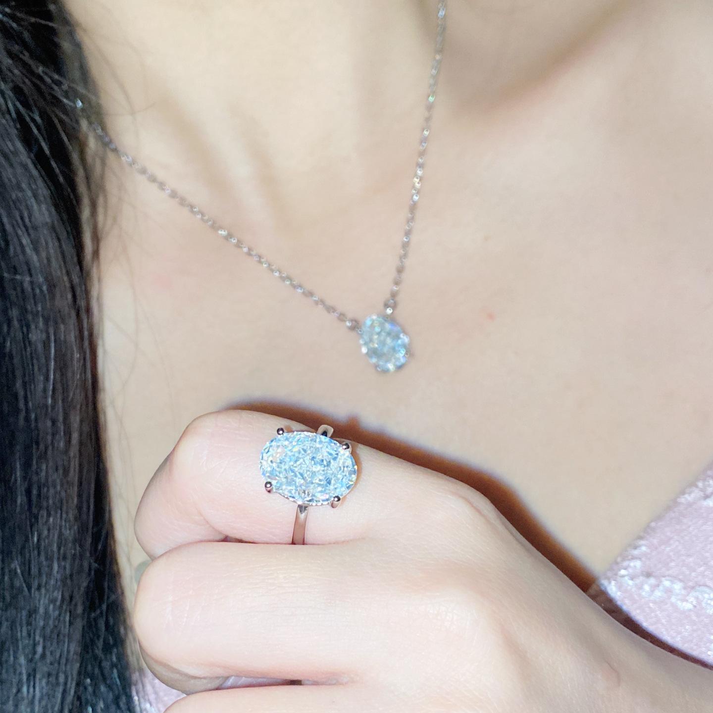 2026 Commuter Pigeon Egg Set, Gold-plated G-color Ice Flower Cut Oversized Carat