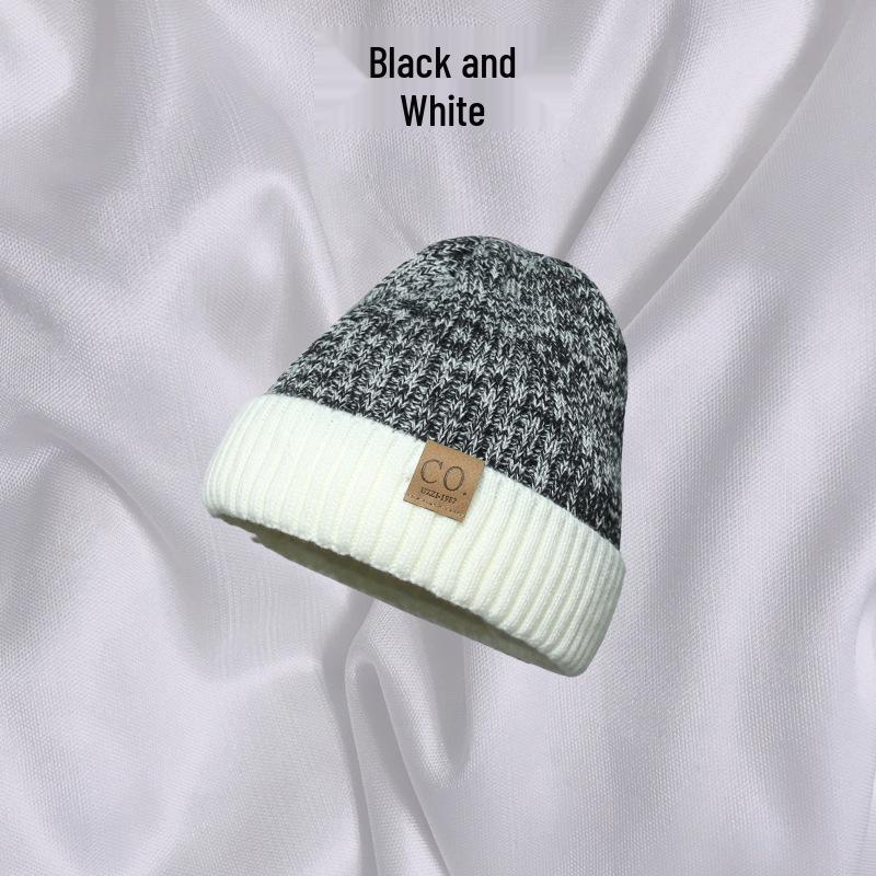 2025 Neue Trendige Strickmütze mit Fleecefutter - Dicke Warme Wintermütze für Männer & Frauen