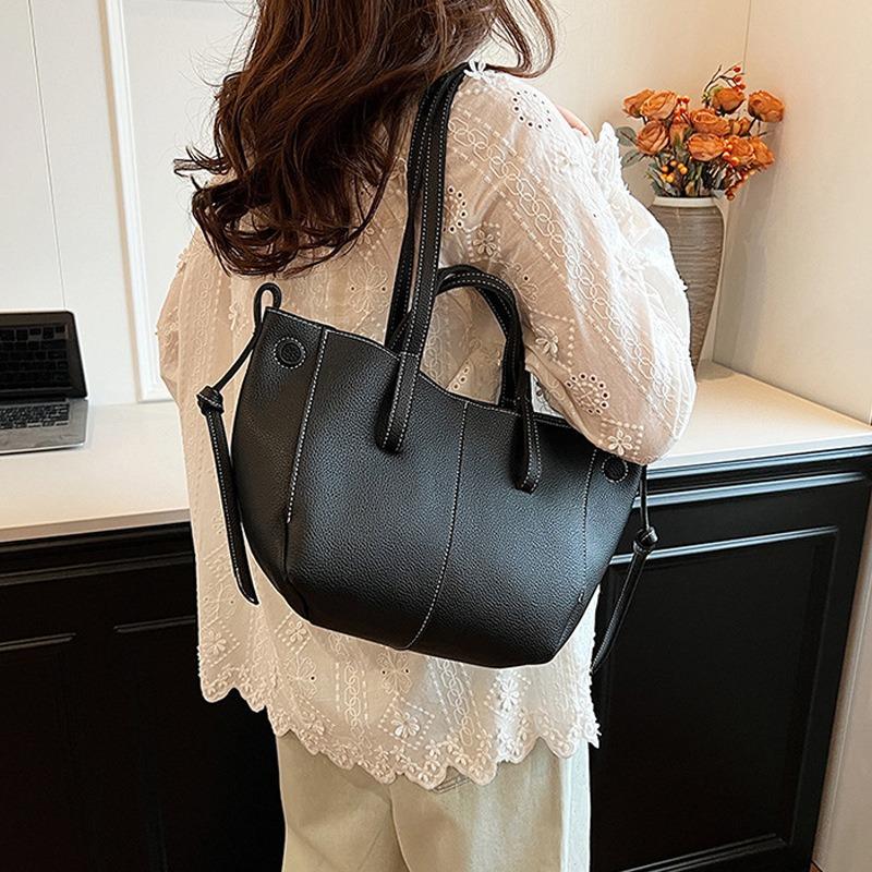 Niche Design Tote Bag Pleated Underarm Bag Large Capacity Shopping Bag Fashion Hand Bill Shoulder Commuter Bag
