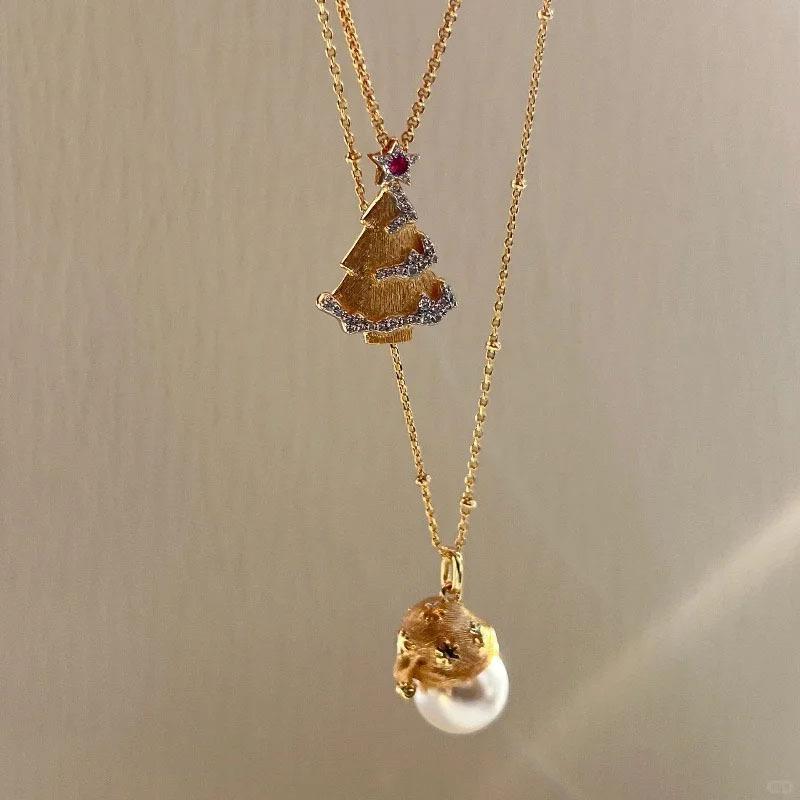 Xiaohongshu Trendy Christmas Tree & Hat Necklace: Stylish & Luxurious Fashion Accessory