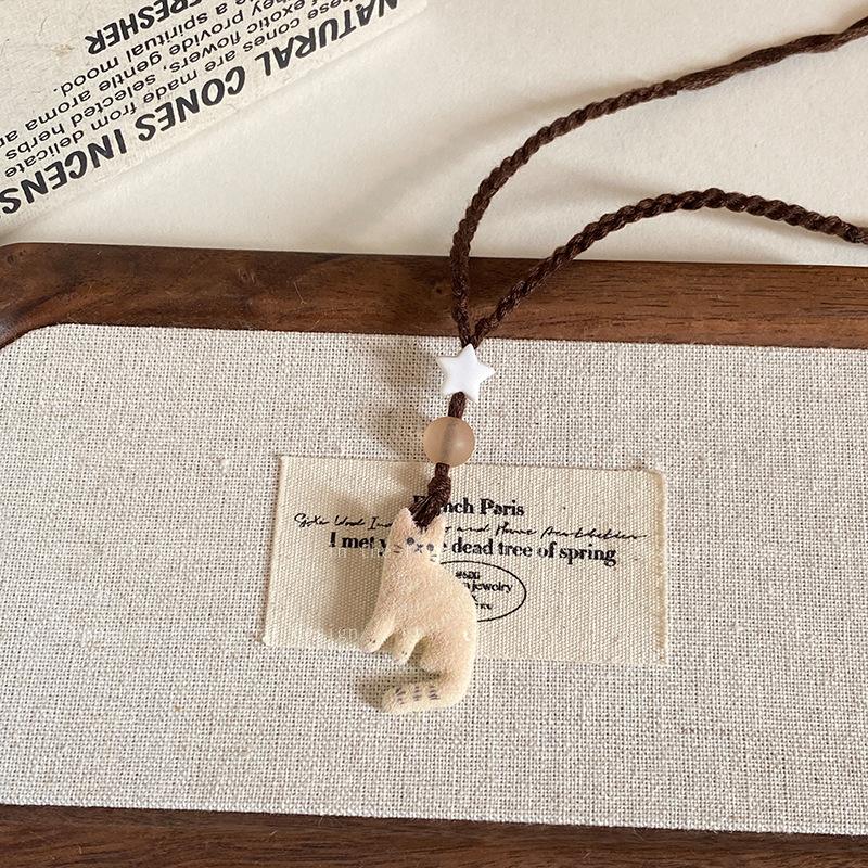 

Korean Style Retro Cat Pendant Necklace Charms Minority Design Beaded Necklaces Jewelry Ornament Clavicle Chain Choker