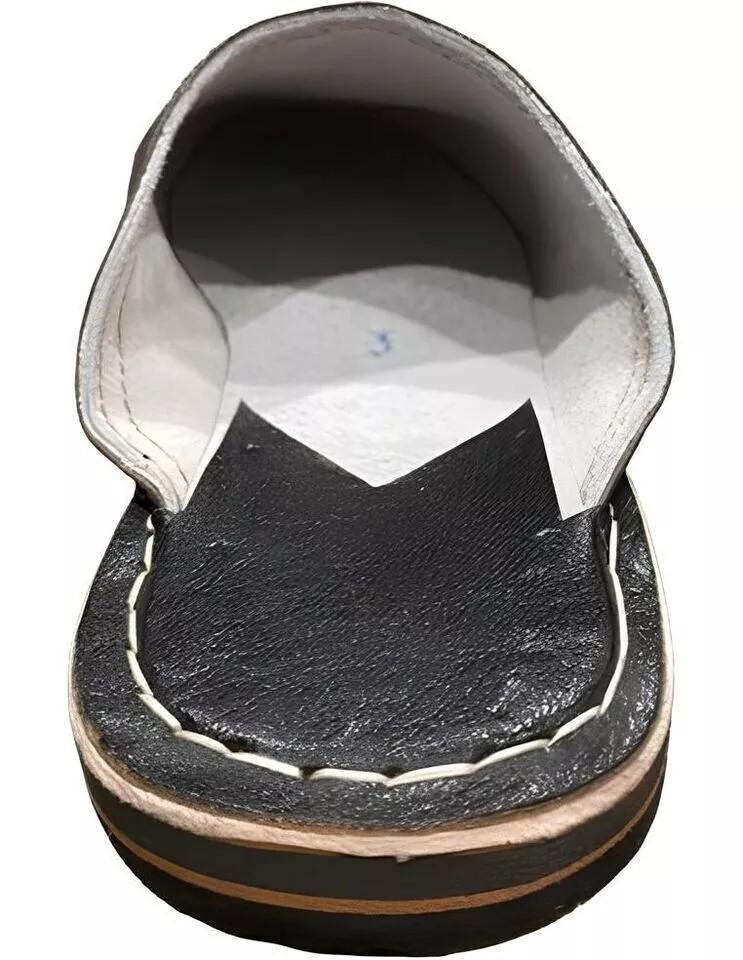 Marocké pantofle Babouches v kůži s kulatou špičkou – 100% ruční výroba v Maroku Berbeři – černá