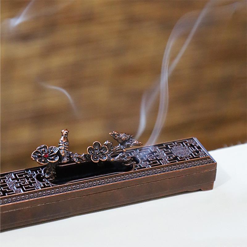 Elegant Antique Deer Alloy Incense Burner for Indoor Use - Perfect for Burning Stick Incense and Home Decoration