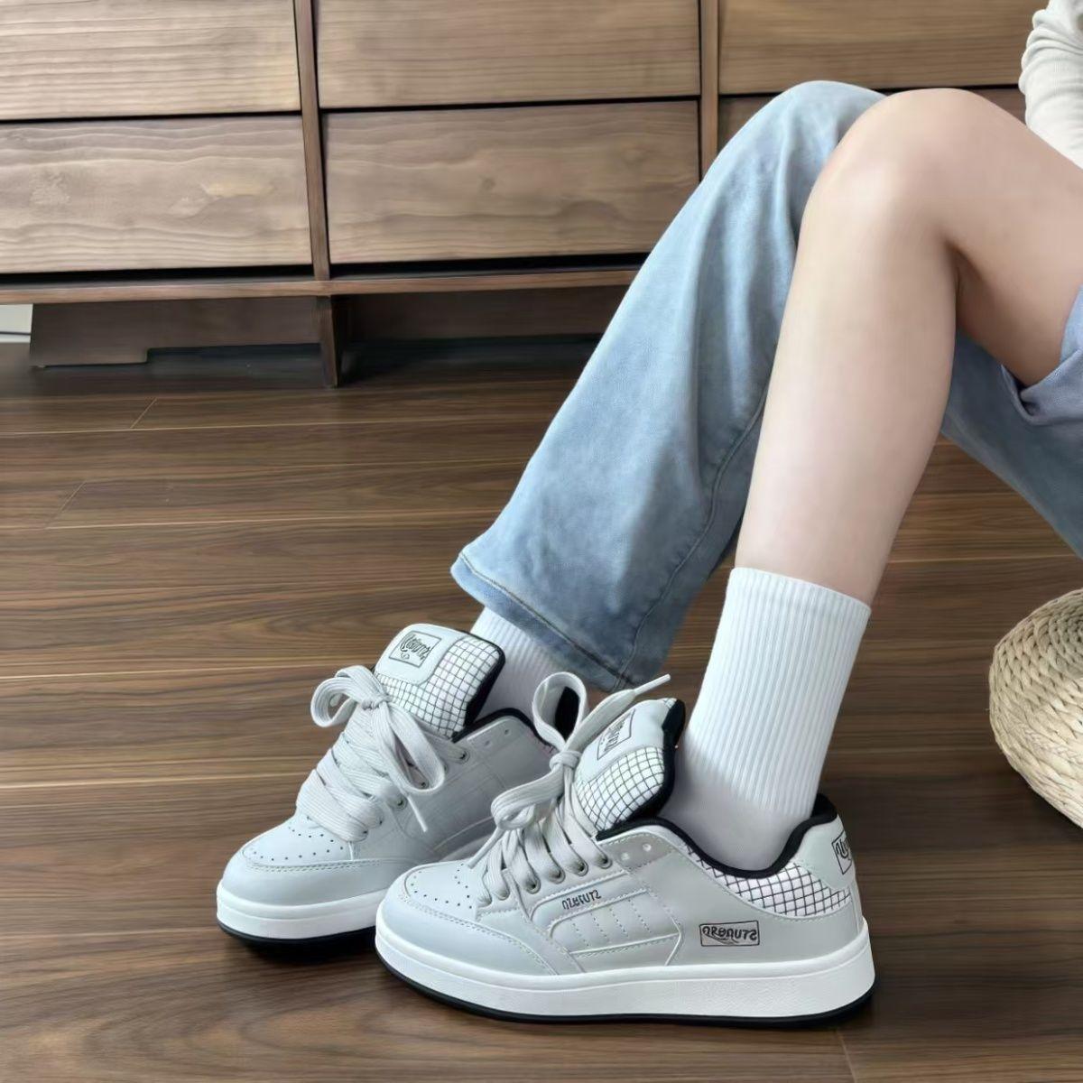 

Нишевые универсальные новые китайские бежевые туфли-хлеб для женщин 2025 весна новая нишевая повседневная маленькая белая обувь для женщин 40 серый