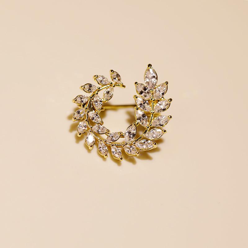Exquisite Women s Zircon Round Wheat Ear Brooch - Anti-Exposure Lapel Pin