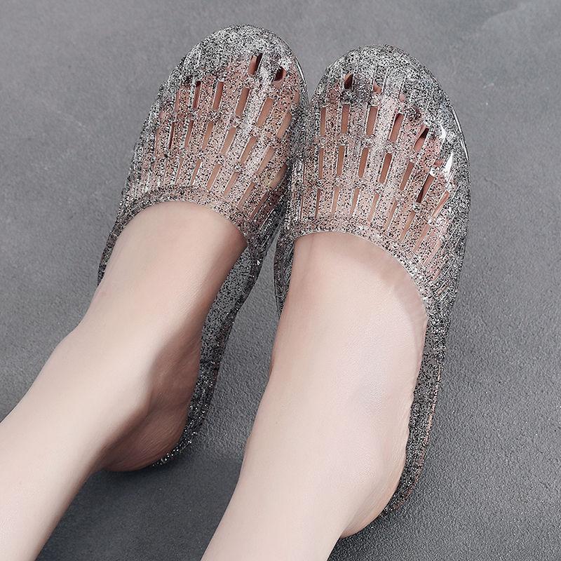 Women's Trendy Crystal Cool Non-Slip Slippers - Versatile Closed-Toe Hollow Design for Shower & Bathroom.