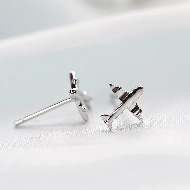 Simple Aircraft Stud Earrings for Men and Women, Neutral Style, Small Mini Earrings, Hipster Hip-hop High Street Single Earrings.