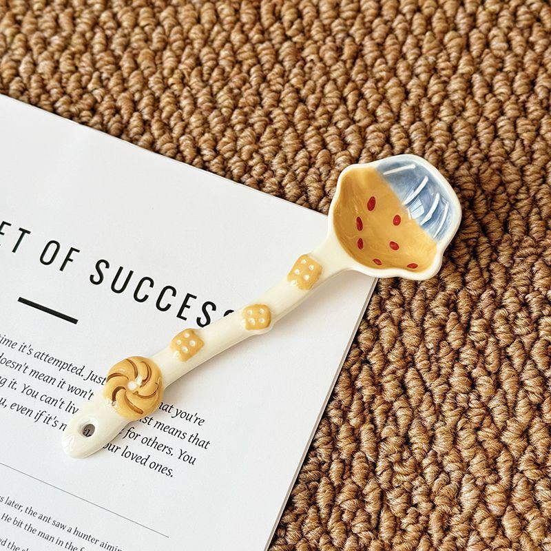 

Cute Ceramic Spoon Long Handled Soup Spoon Tableware Kitchen Accessories Household Coffee Dessert Spoon Bread Cookies Decor