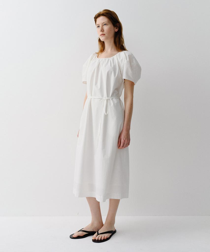 Ia Joy Puff Shirring Dress (White)
