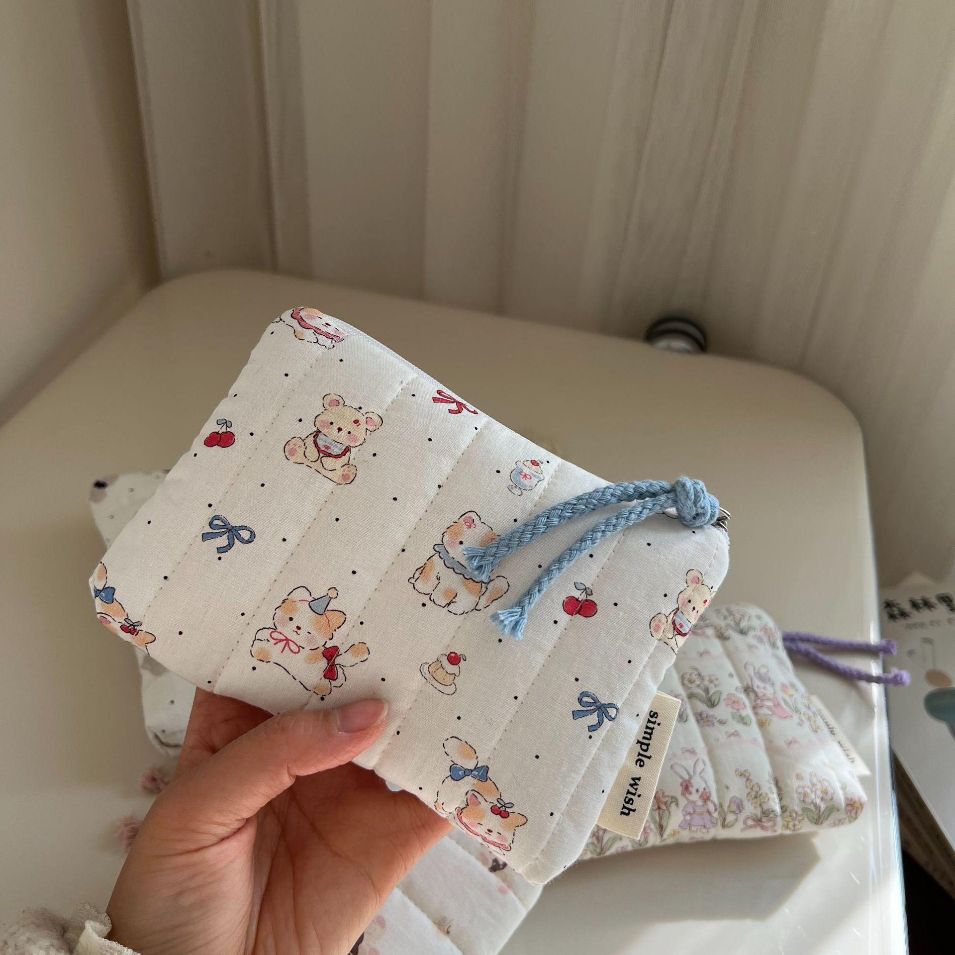 Plain strip quilted cartoon animal change bag card bag earphone lipstick storage bag