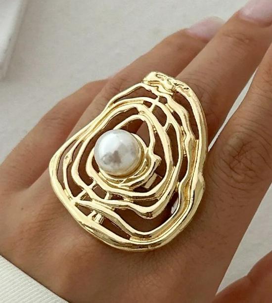 Exaggerated Geometric Faux Pearl & Alloy Open Flower Ring for Women