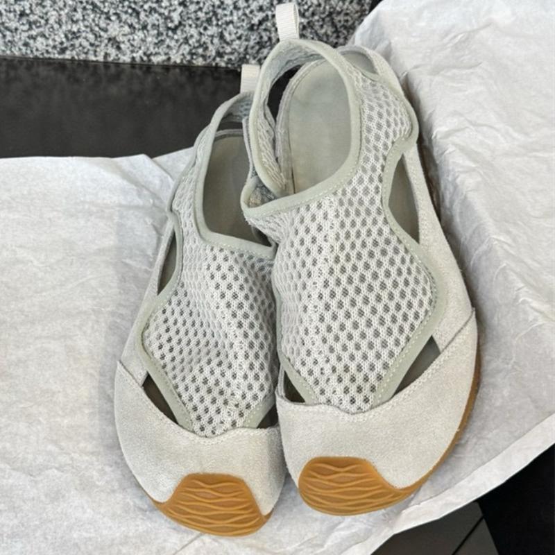 Fashion AIYUQI Women's Mesh Sandals 2025 New Non-slip Slip-on Casual Sneakers Shoes Women Large Size Breathable Beach Shoes Female