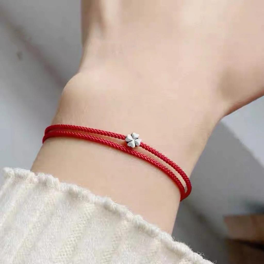 Lucky Four-leaf Clover Mini String Bracelet Red Handmade Rope Charm Jewelry for Fashion And Style