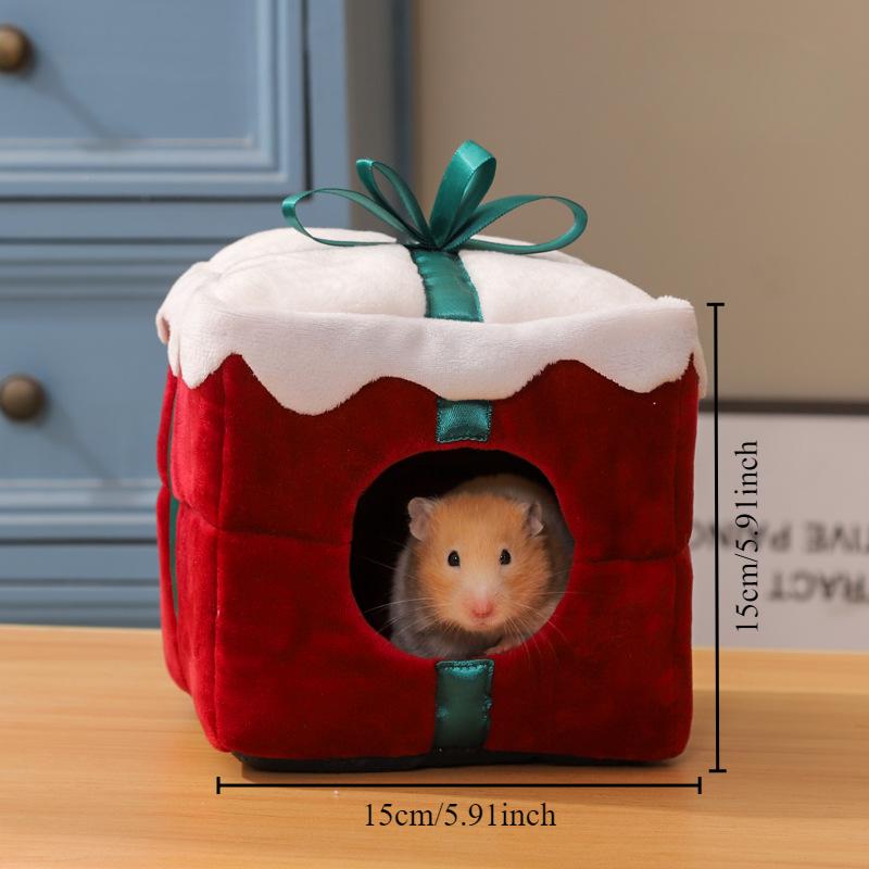 New Year Christmas Hamster Nest Golden Bear Winter Warm Nest Dutch Pig Hamster Cotton Nest Holiday Atmosphere Furniture