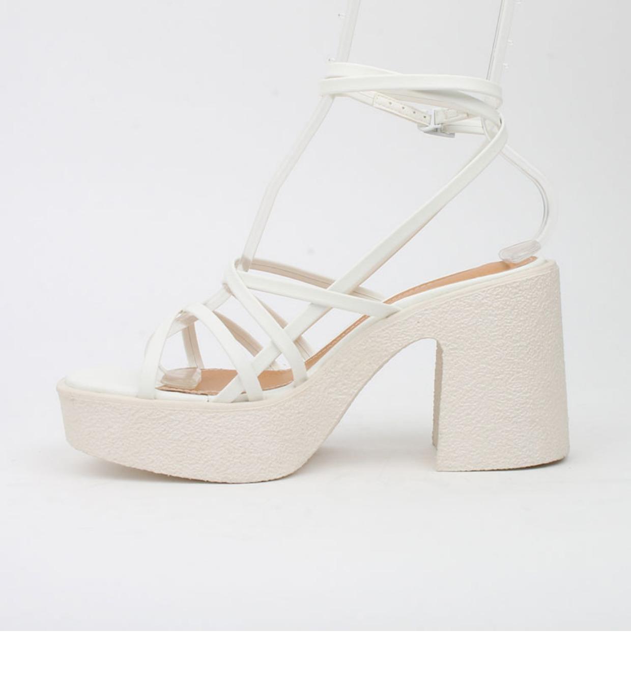 

Женские ультра-высокие туфли на платформе и высоком каблуке 2024 года, летние новые сексуальные модные босоножки на толстом каблуке с открытым носком в корейском стиле в стиле римских босоножек 39 белый