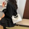 Premium sense pearl temperament handbag women's new exquisite and beautiful chain one shoulder messenger bag dumpling bag