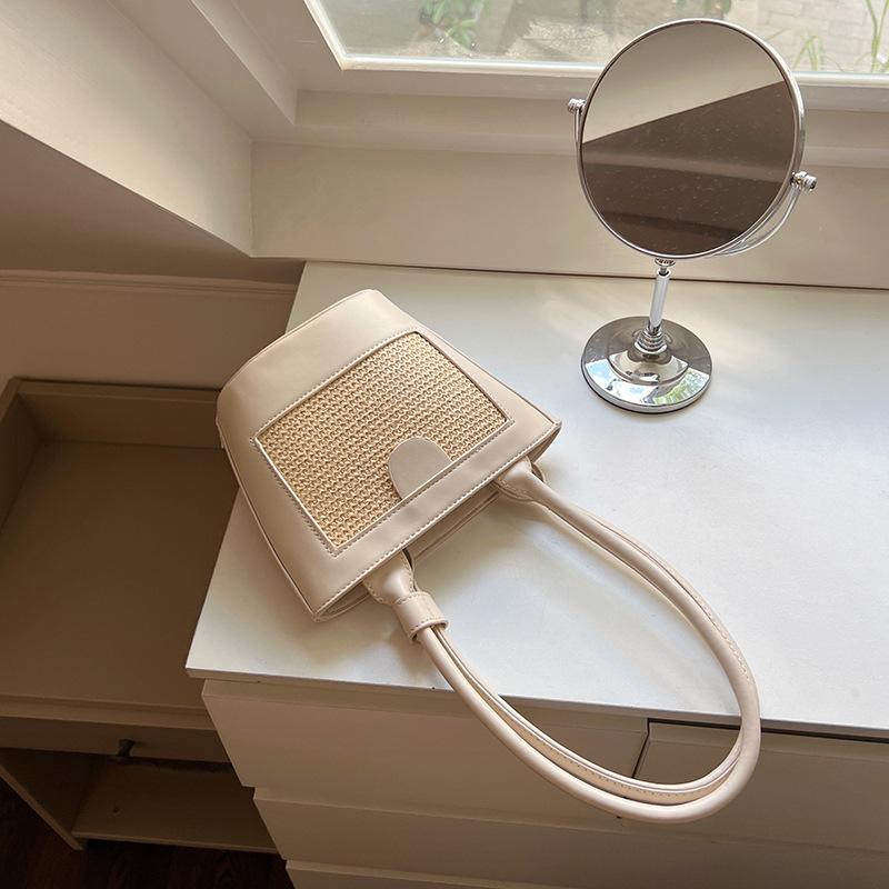 Trendy Straw Handbag Women's Woven Beach Bag Casual Snap Button Satchel Bag Small Braided Shoulder Bag For Travel
