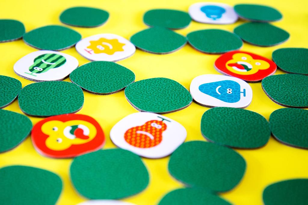 Oink Games Board Game Tekipaki Mochimogi