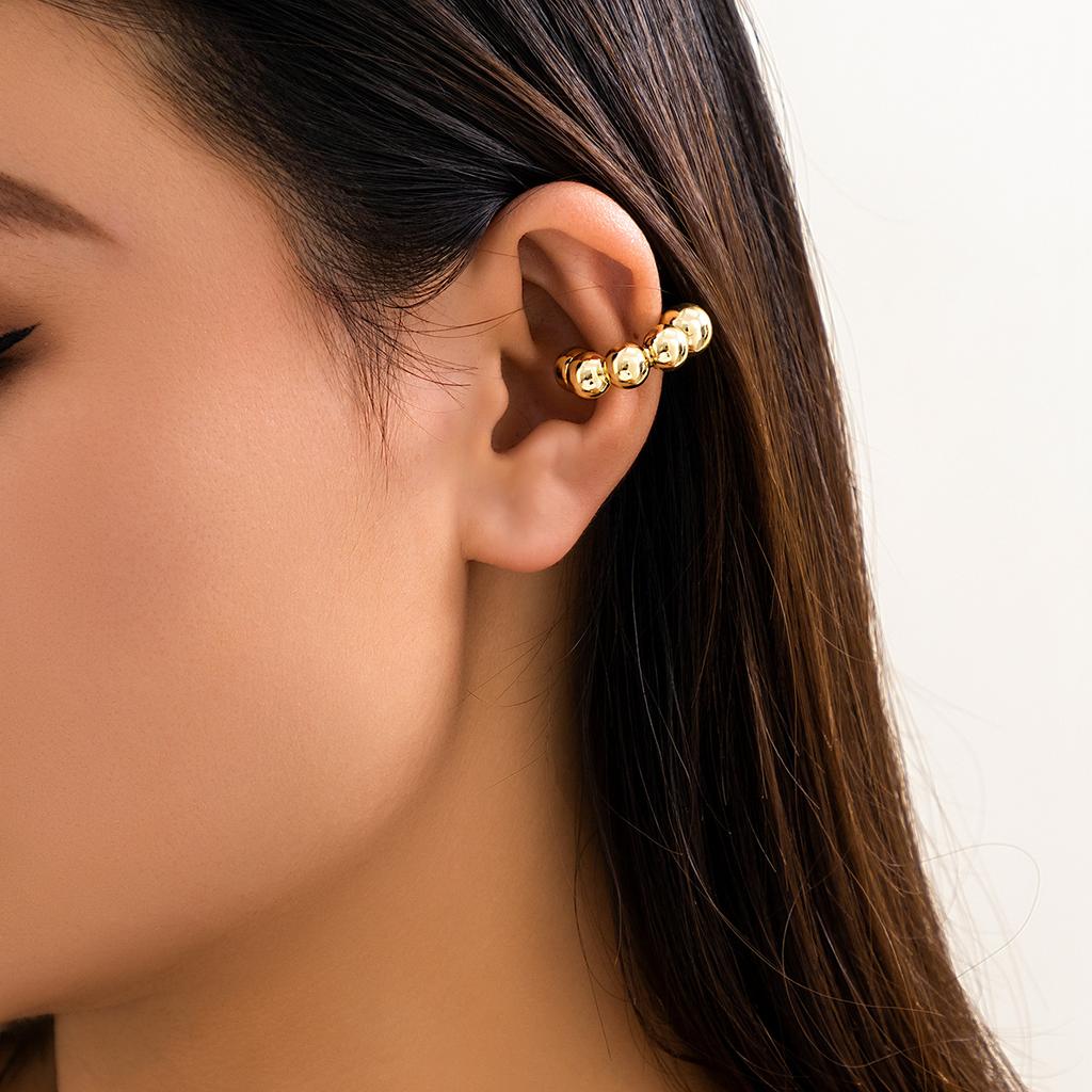 Unique Vintage Fake Piercing Metal Ear Clips Asymmetry Round Cartilage Ear Clip for Women Fashion Jewellery Christmas Gift