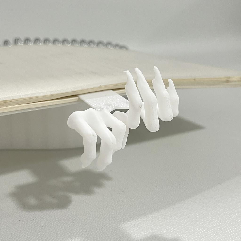 Horror Skeleton Hands Bookmarker Unusual Gift For Readers Who Love Dark Decoration Bookshelf Ornament