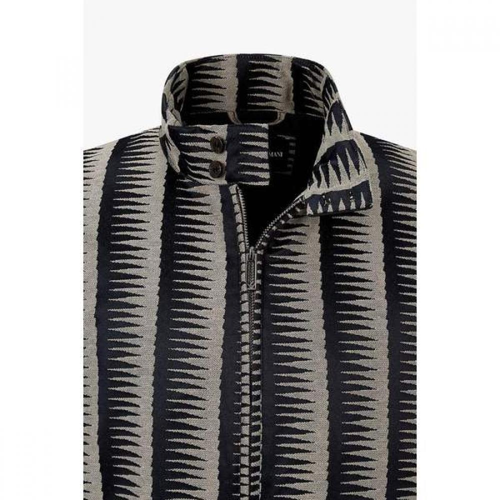 Emporio Armani 26 S S Men S Patterned Button High Neck blouSon A516110032