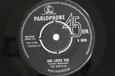 Δίσκος 7 ιντσών BEATLES - She Loves You / I'll Get You R5055 Parlophone 1963 Ηνωμένο Βασίλειο Rock Μεταχειρισμένο
