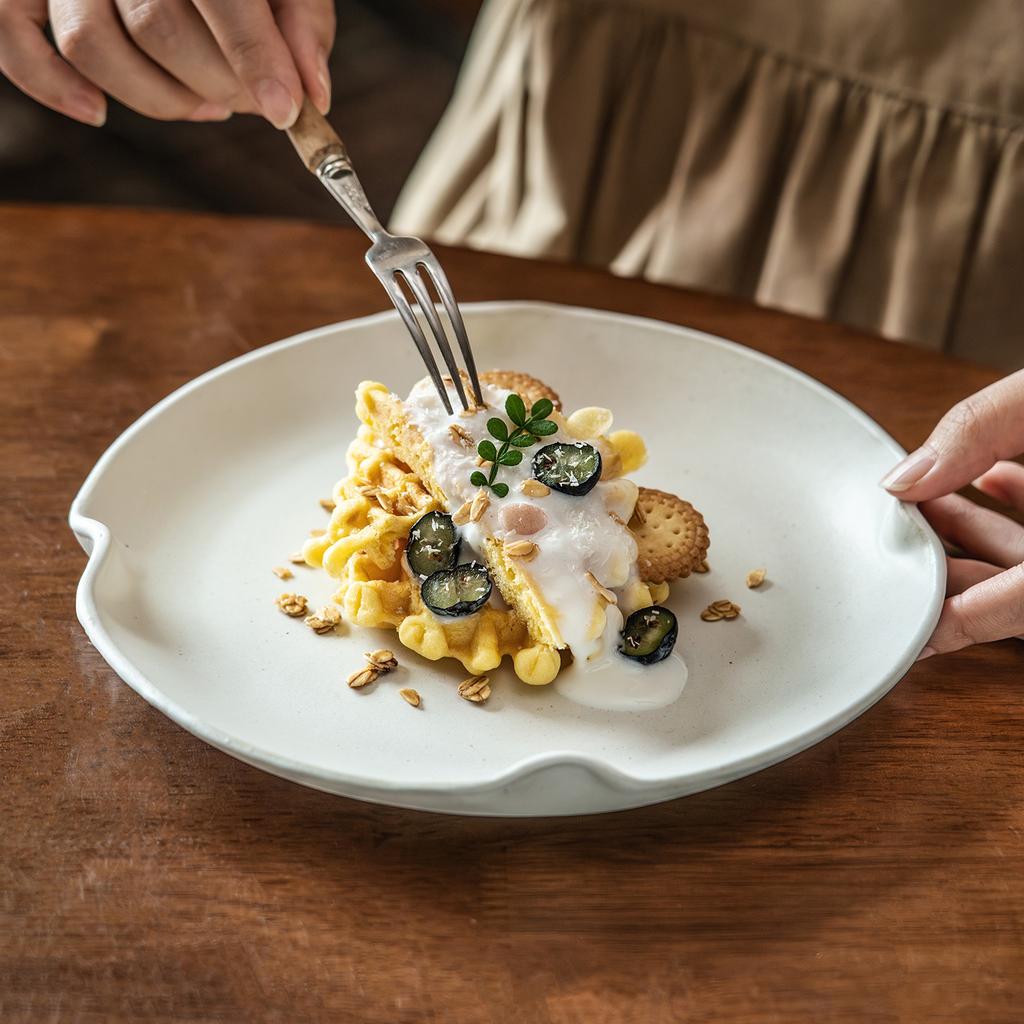 Ins Style Special-Shaped Edge Ceramic Plate, Household Plate Plate, Dessert Plate, Commercial Retro Style Tableware, Western Food Plate