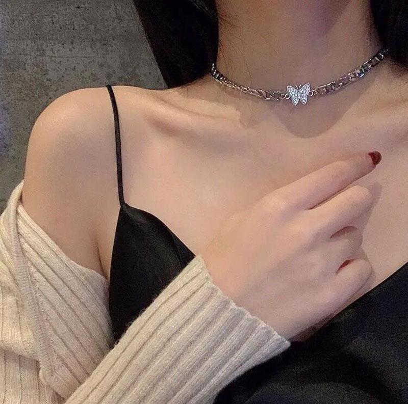 Light Luxury Butterfly Full Diamond Choker Necklace - Trendy and Versatile Female Jewelry