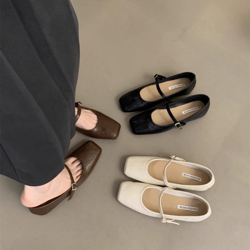 

Gentle square head flat sole shoes women s 2024 new spring and summer retro brown evening breeze with skirt Mary Jane shoes 40 коричневий