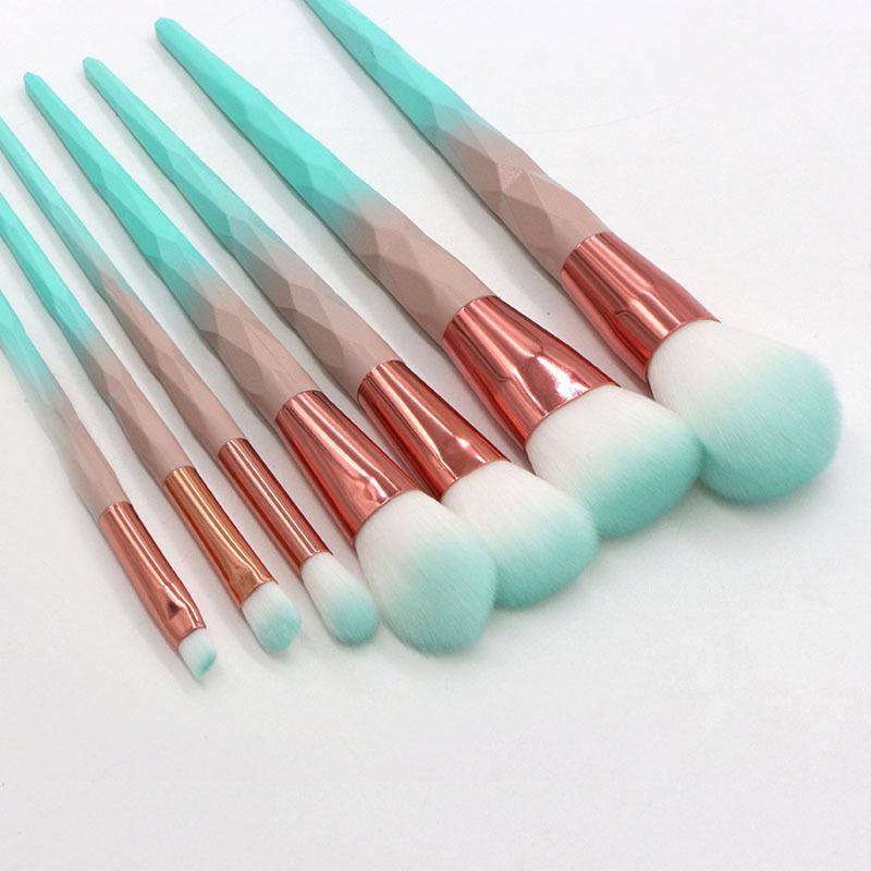 

Набор из 10 радужных кистей для макияжа «Единорог» - Включает кисти для теней и рассыпчатой пудры