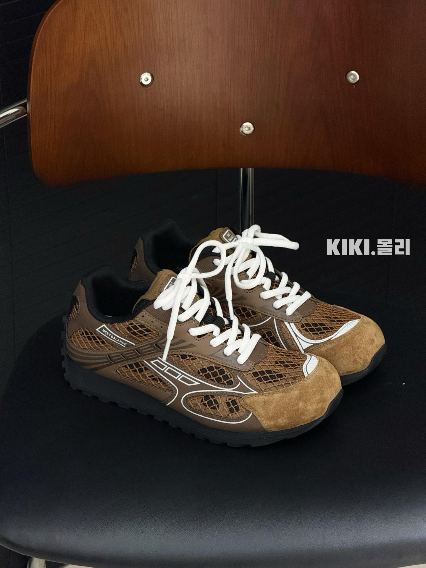 

Ван Ибо Чжоу Юйтун женская обувь 2025 весна и лето новая обувь папы повседневная спортивная обувь ретро уличная обувь Форрест Гамп тренд 35