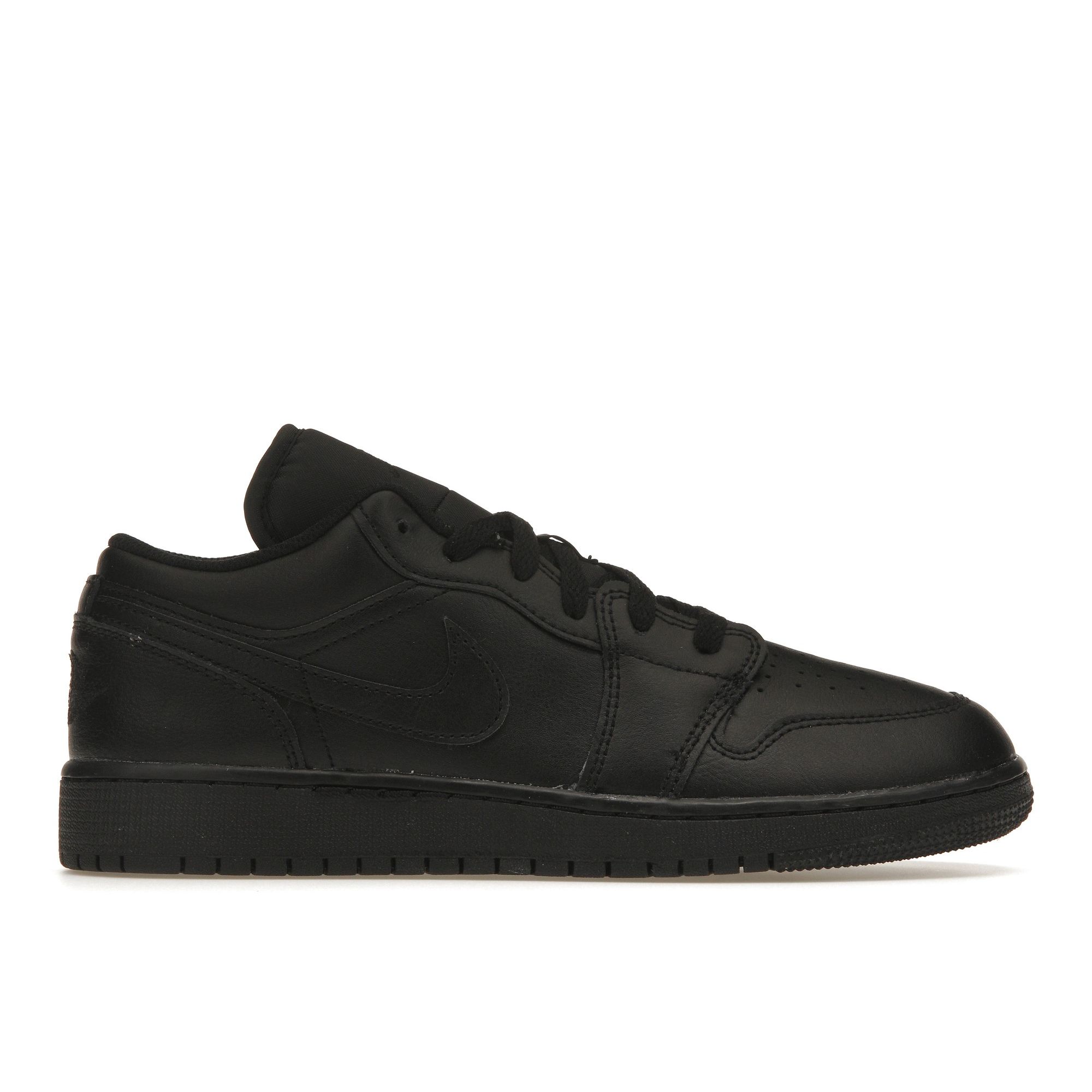 

Детские кроссовки Air Jordan 1 Low GS Triple Black 2022 553560-093 36